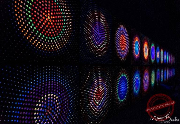 Clones, Canary Wharf Winter Lights 2018